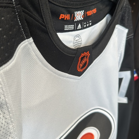 Carter Hart Philadelphia Flyers adidas Reverse Retro 2.0 Authentic Player Jersey - Picture 5 of 6